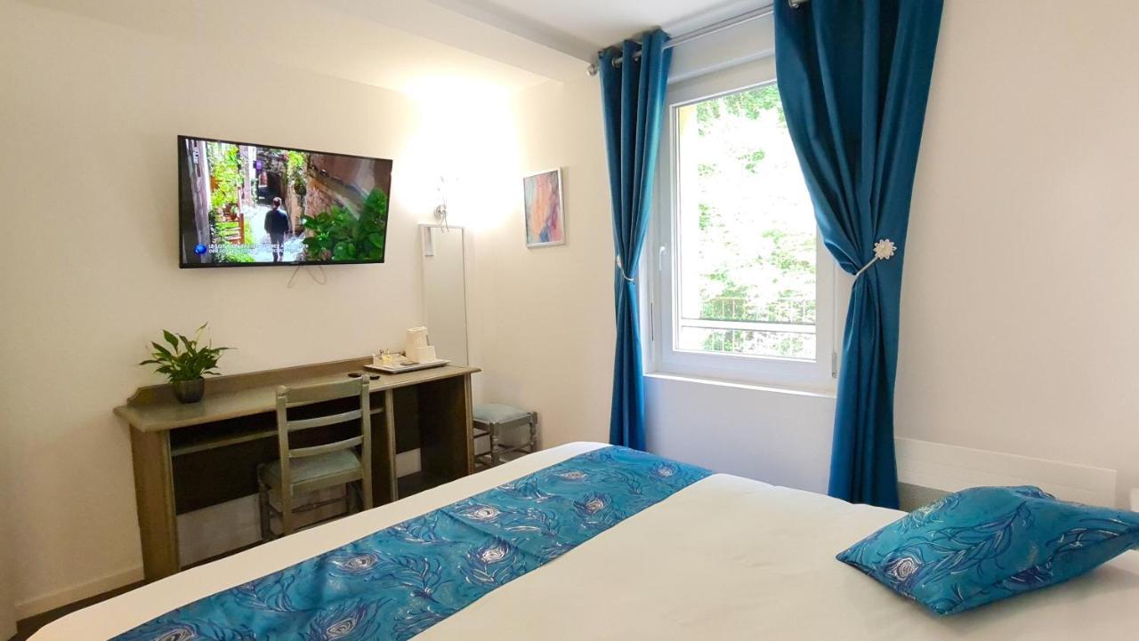 Fasthotel Oloron Hostellerie Du Paon Blanc Lurbe-Saint-Christau Екстер'єр фото