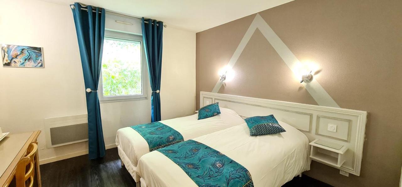 Fasthotel Oloron Hostellerie Du Paon Blanc Lurbe-Saint-Christau Екстер'єр фото