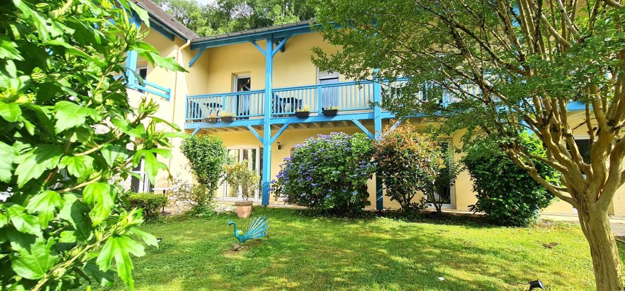 Fasthotel Oloron Hostellerie Du Paon Blanc Lurbe-Saint-Christau Екстер'єр фото