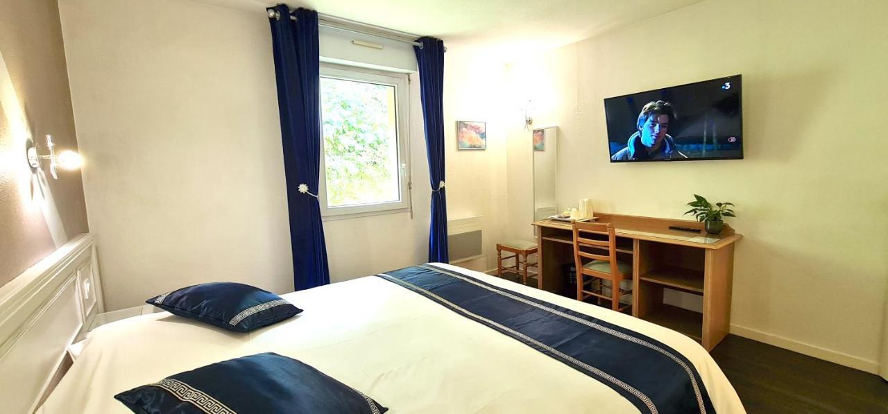 Fasthotel Oloron Hostellerie Du Paon Blanc Lurbe-Saint-Christau Екстер'єр фото